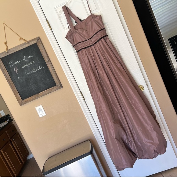 BCBG MAX AZRIA $458 MLBRYMIST Prom Party Gown 6 Long Dress Bubble Lace Event - Picture 11 of 15